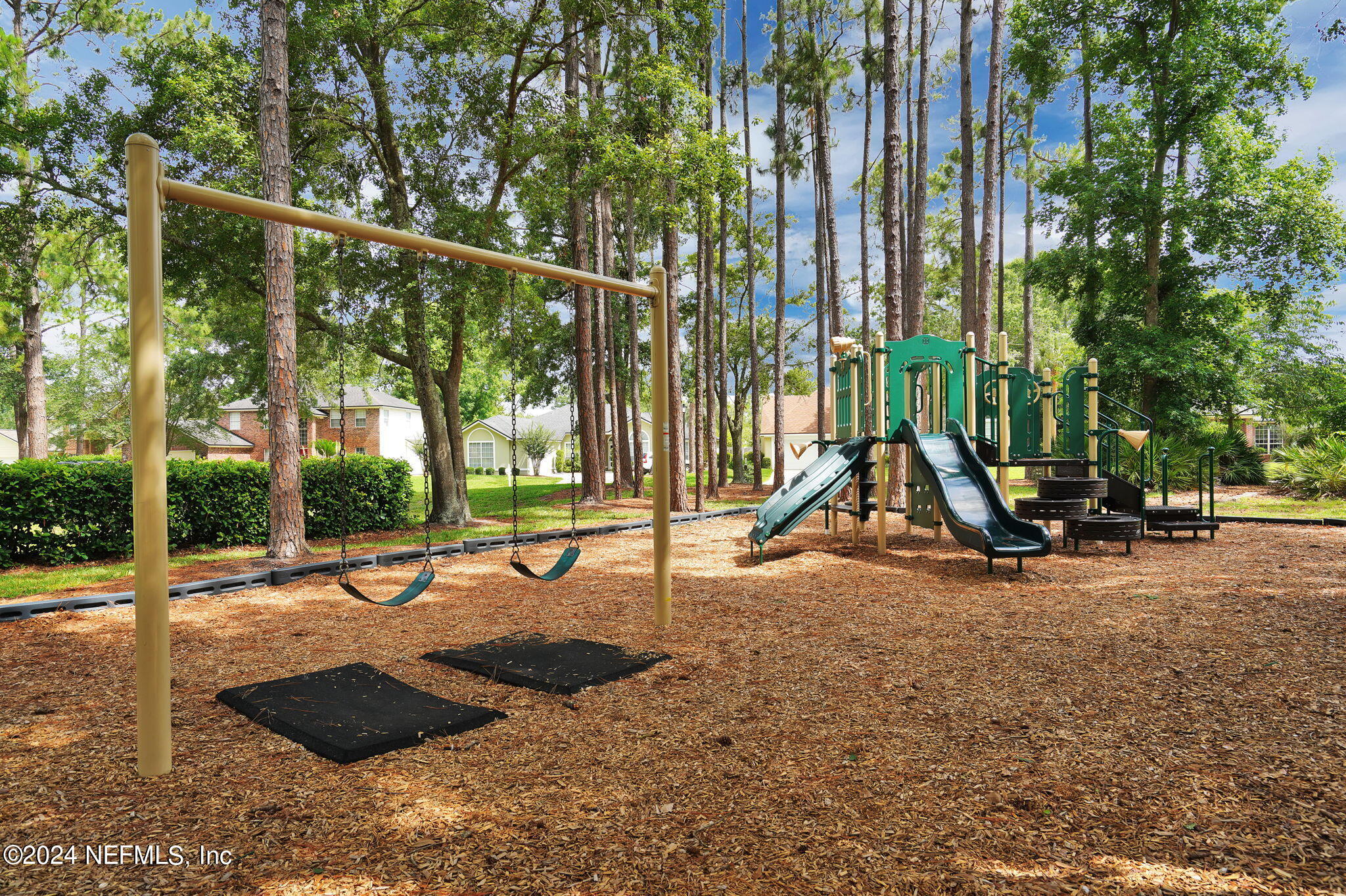 13411 FOXHAVEN Drive N