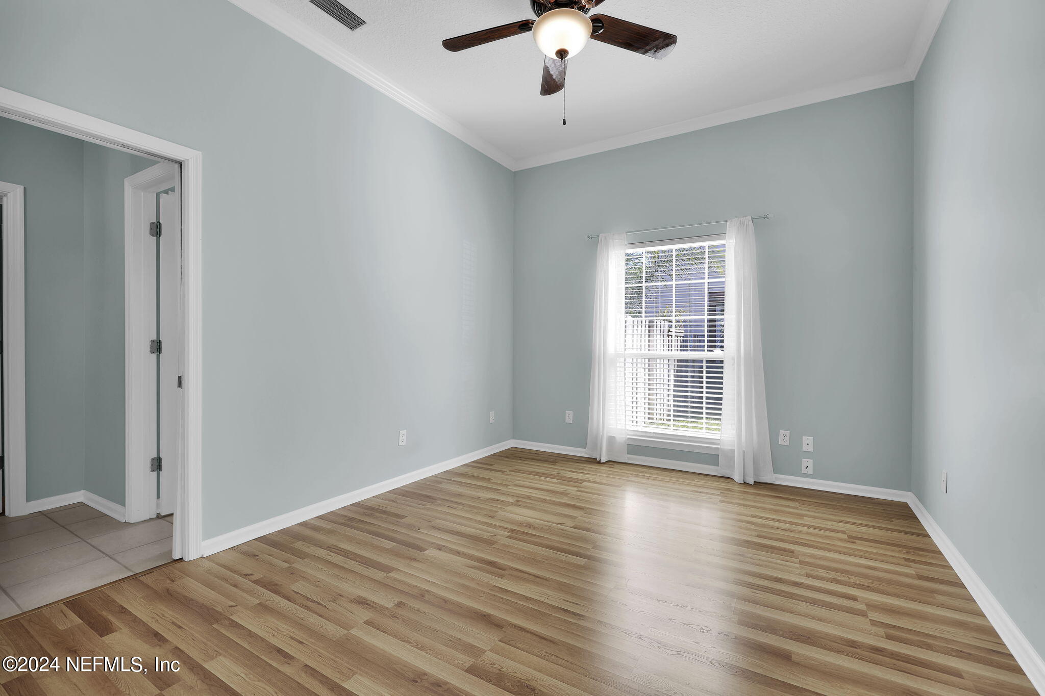 13411 FOXHAVEN Drive N