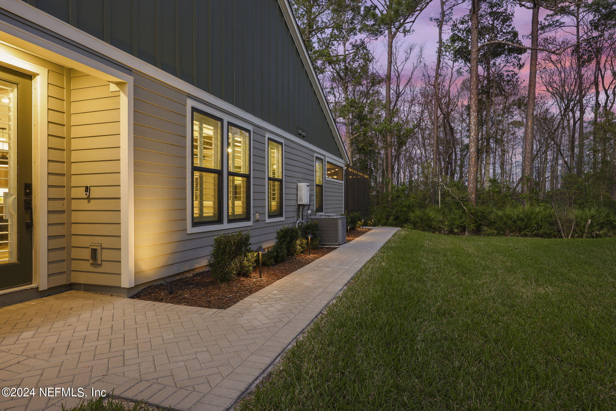 9993 FILAMENT Boulevard