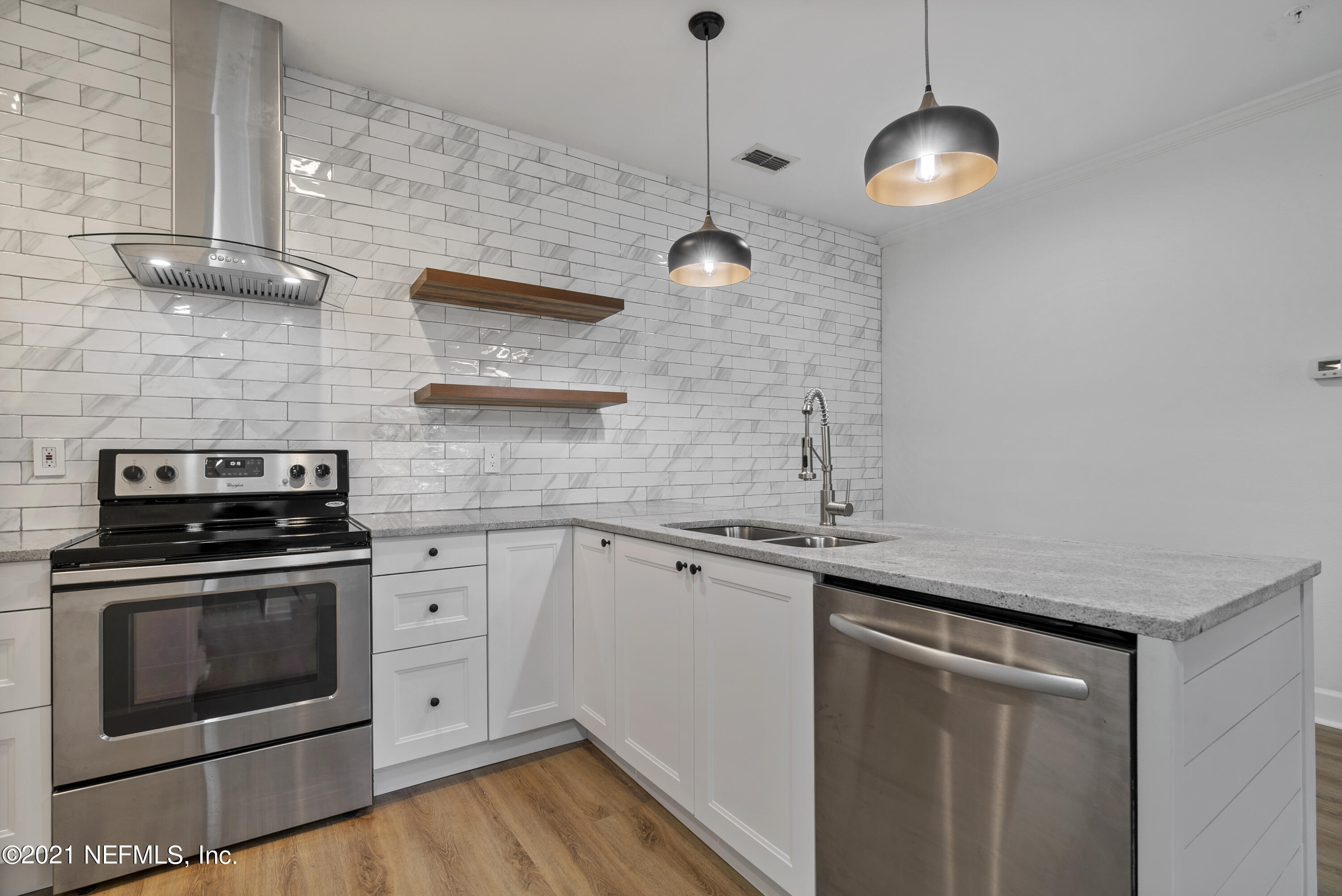 230 COLIMA Court, 937