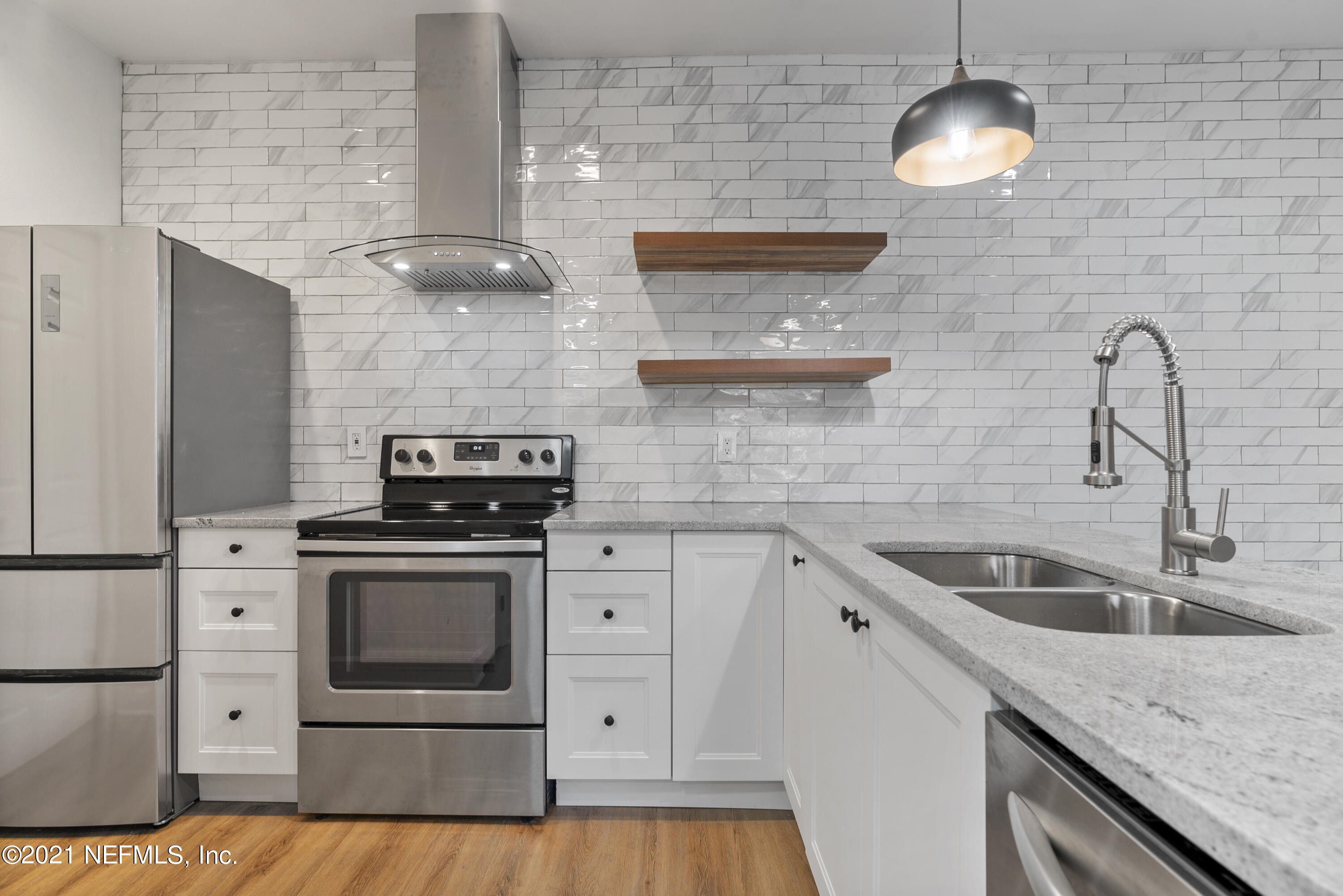 230 COLIMA Court, 937