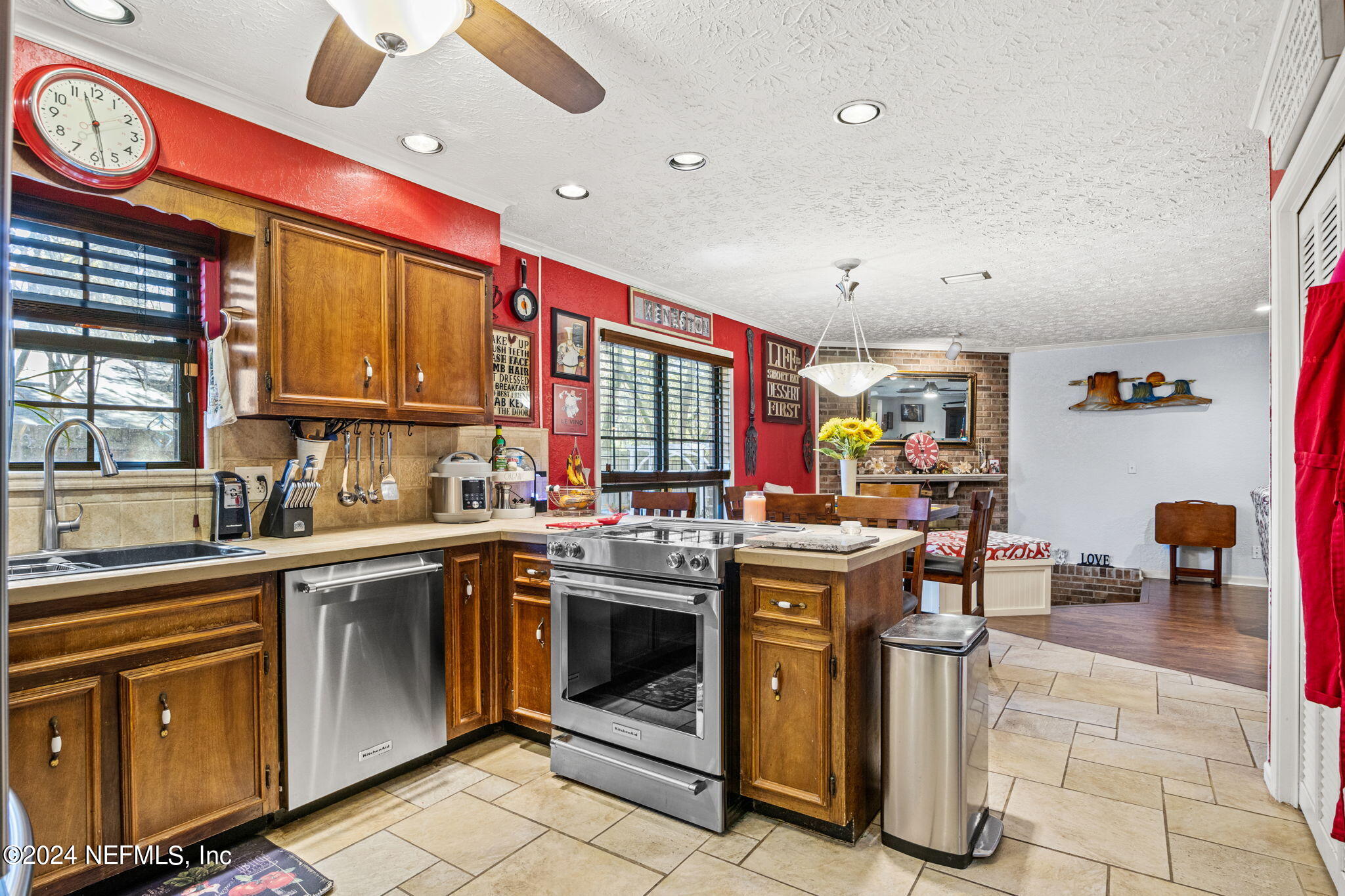3058 WOODVEIL Lane