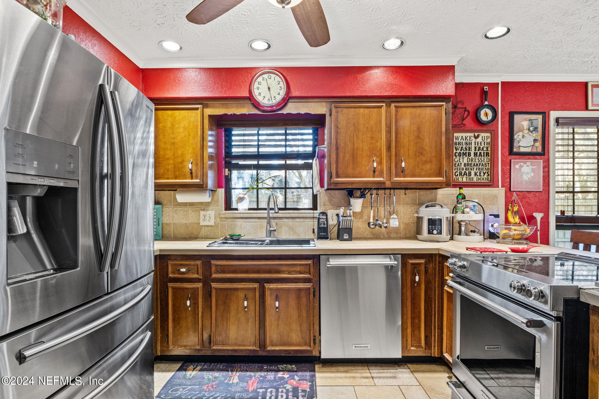 3058 WOODVEIL Lane