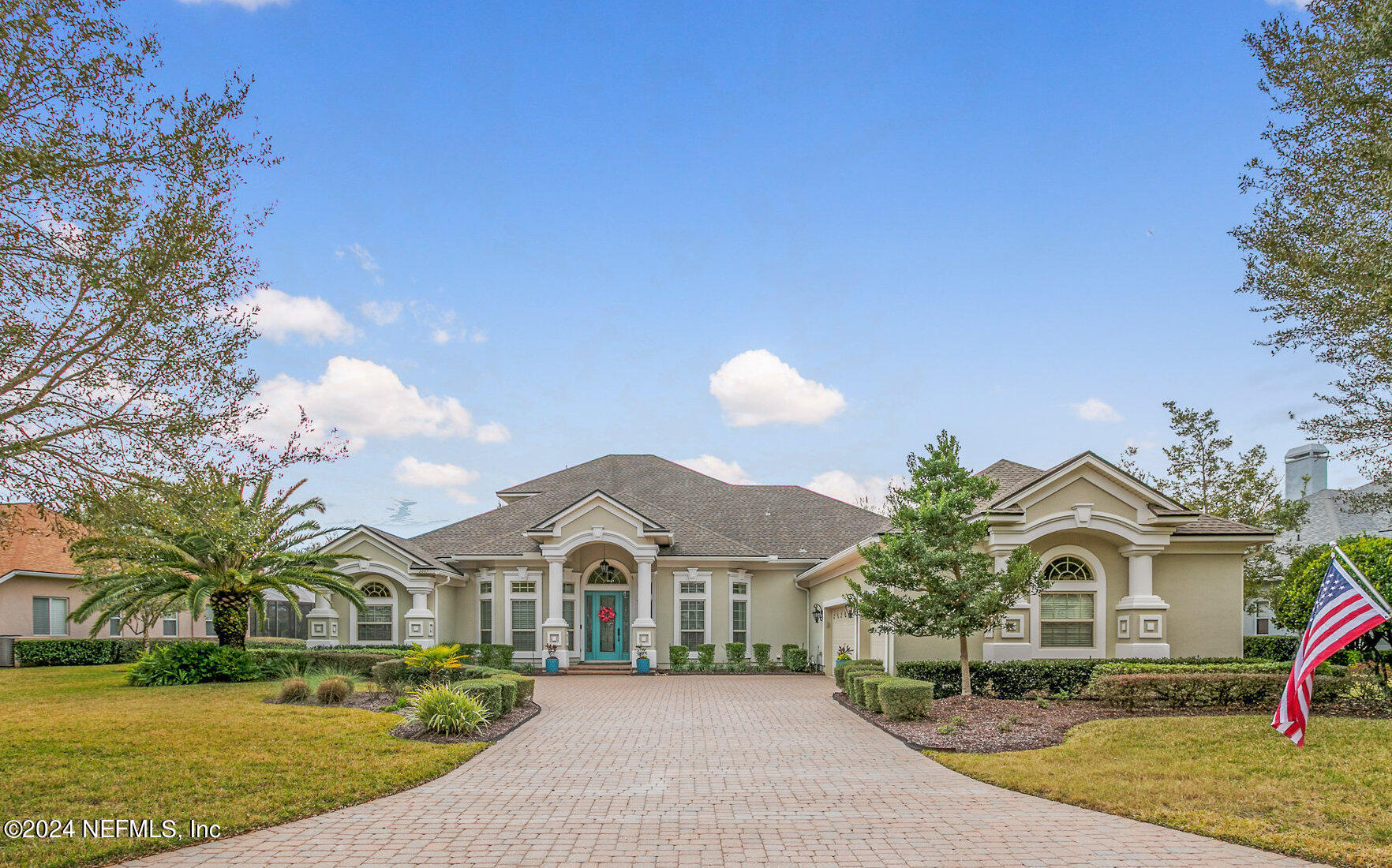 2087 CROWN Drive
