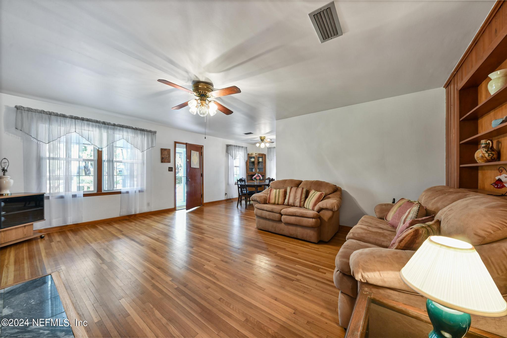 6066 HORSESHOE Drive