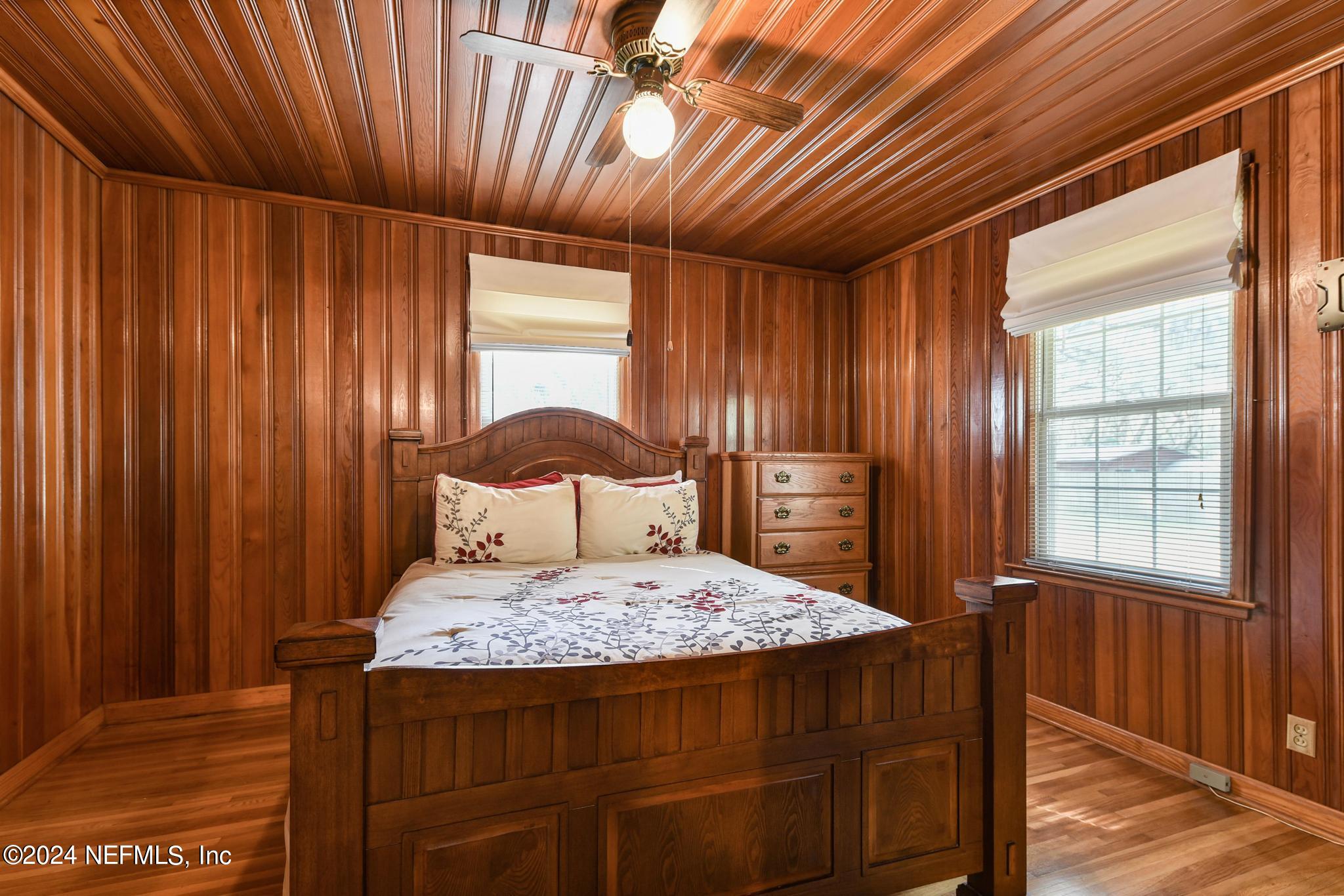 6066 HORSESHOE Drive