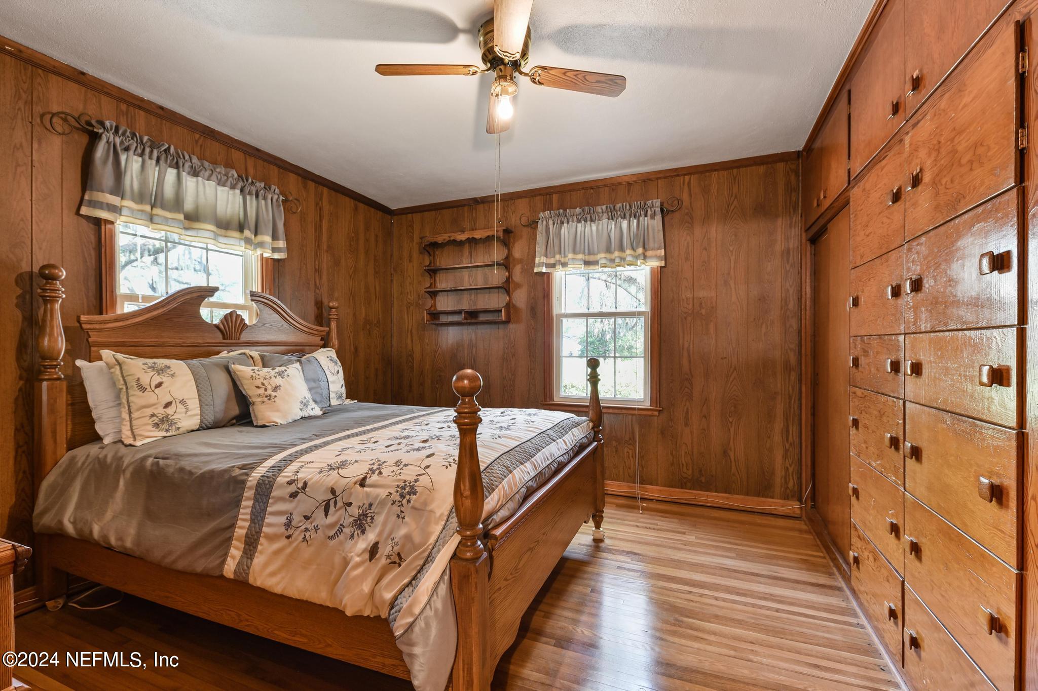 6066 HORSESHOE Drive