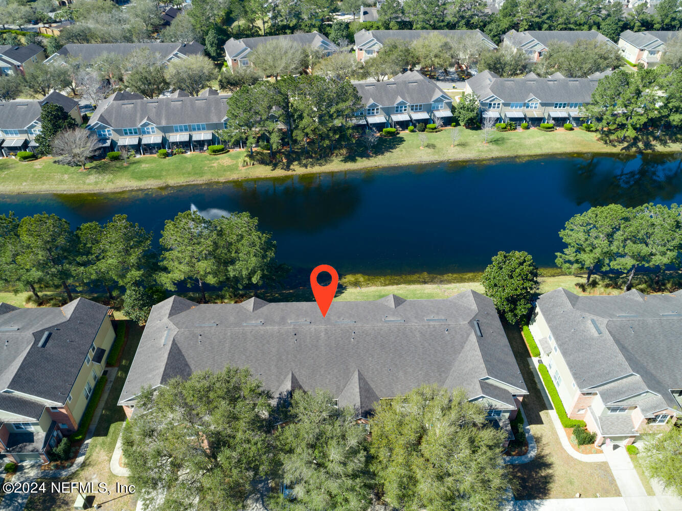 7522 RED CRANE Lane