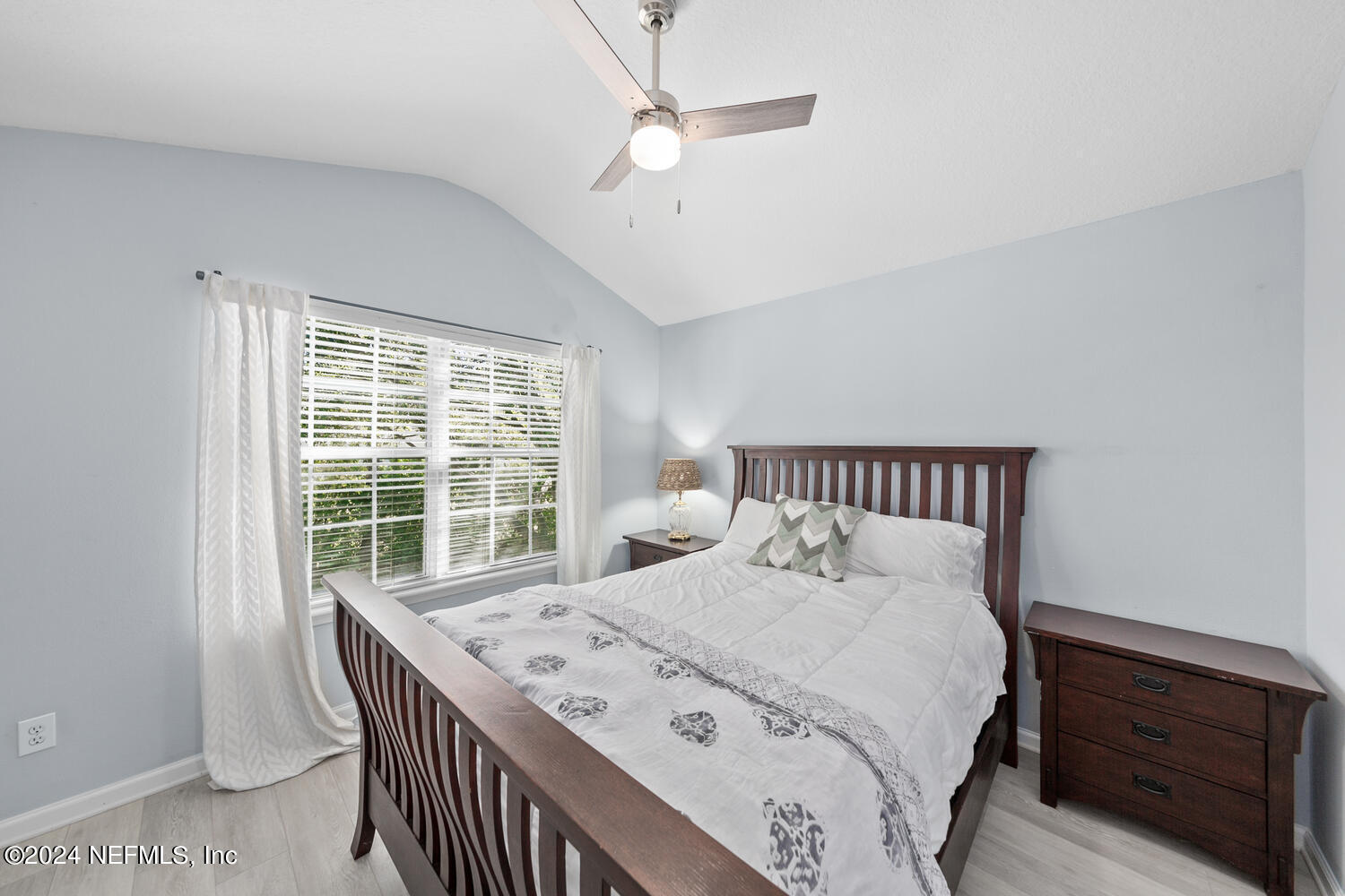 7522 RED CRANE Lane