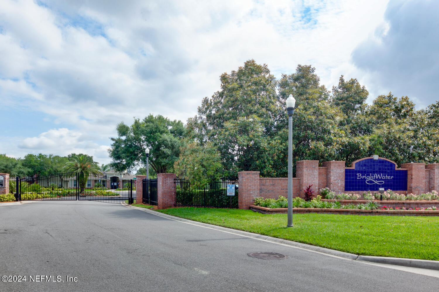 7522 RED CRANE Lane