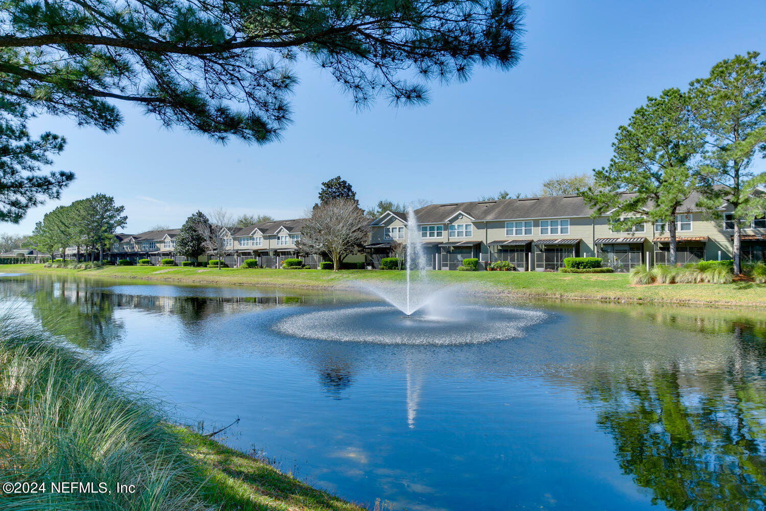 7522 RED CRANE Lane