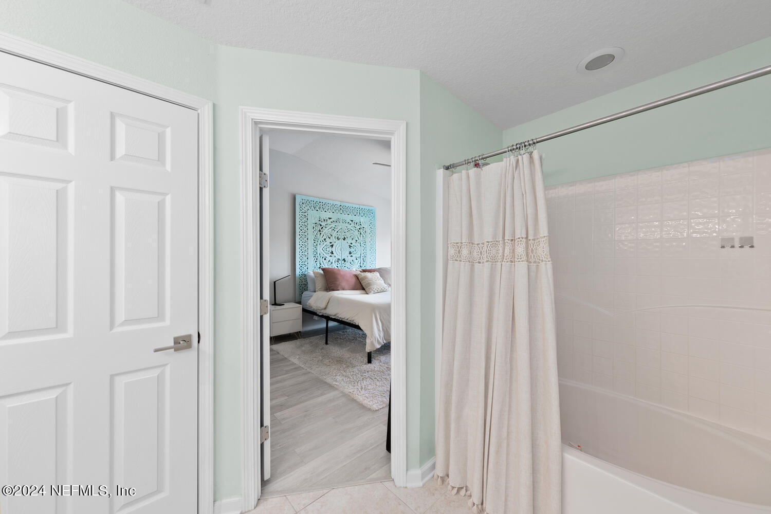 7522 RED CRANE Lane
