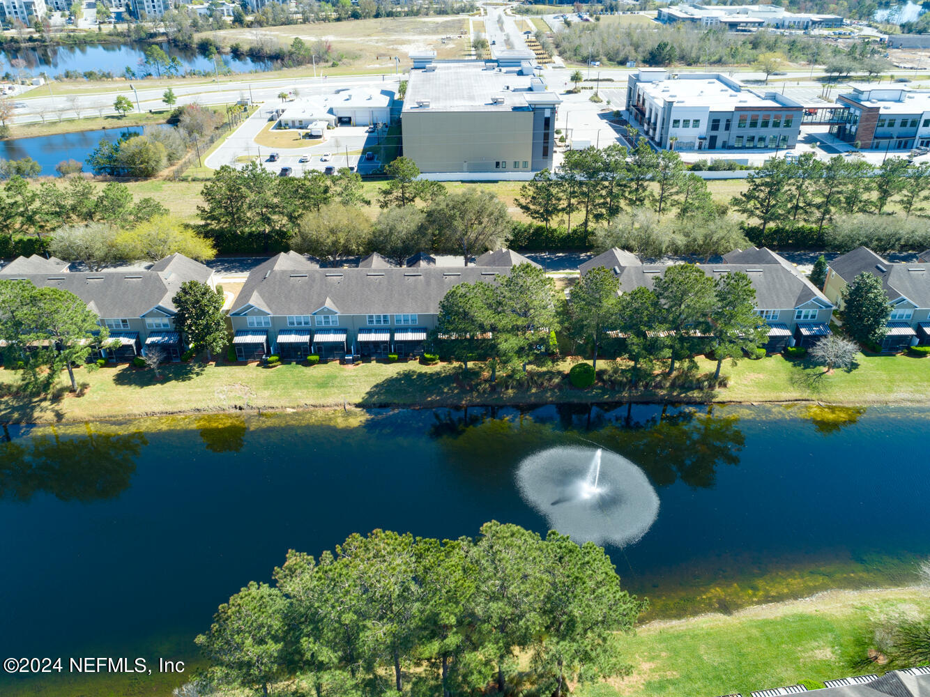 7522 RED CRANE Lane