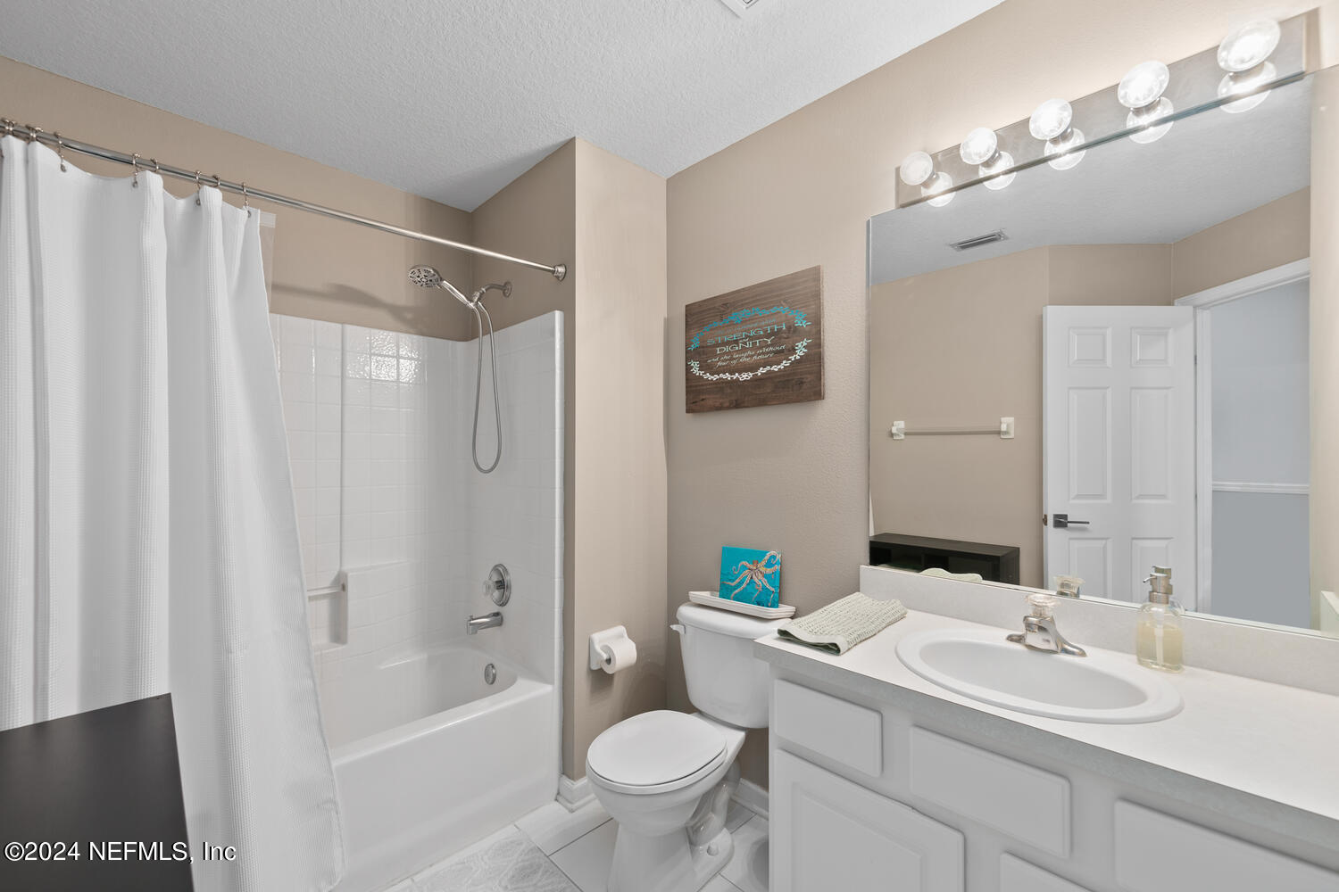 7522 RED CRANE Lane