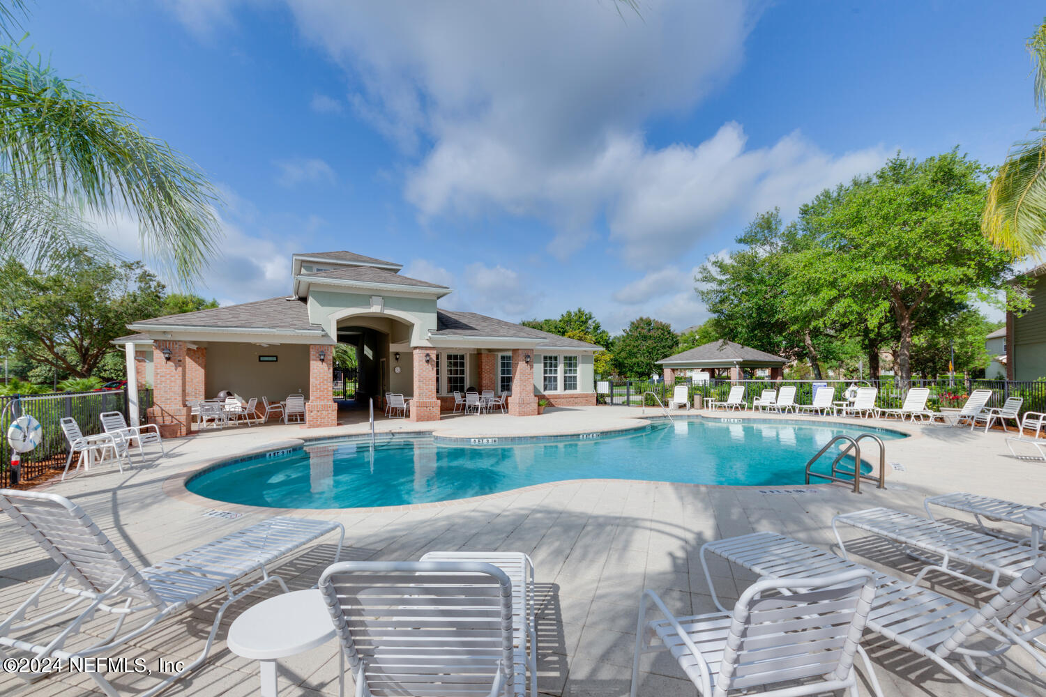 7522 RED CRANE Lane