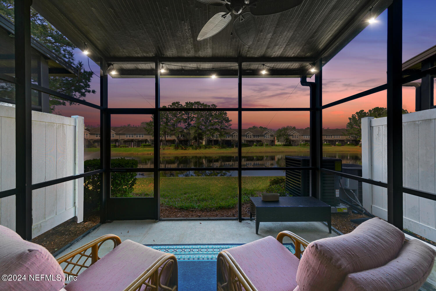 7522 RED CRANE Lane