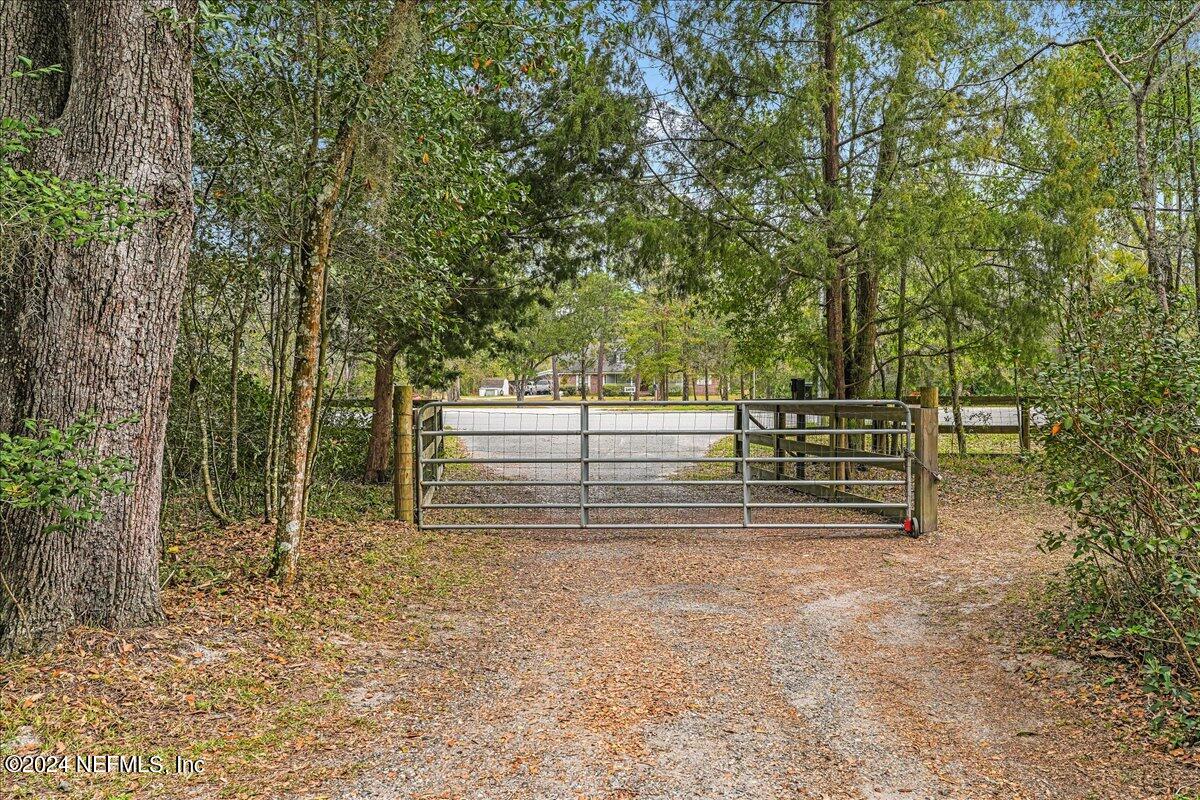 2470 HENLEY Road