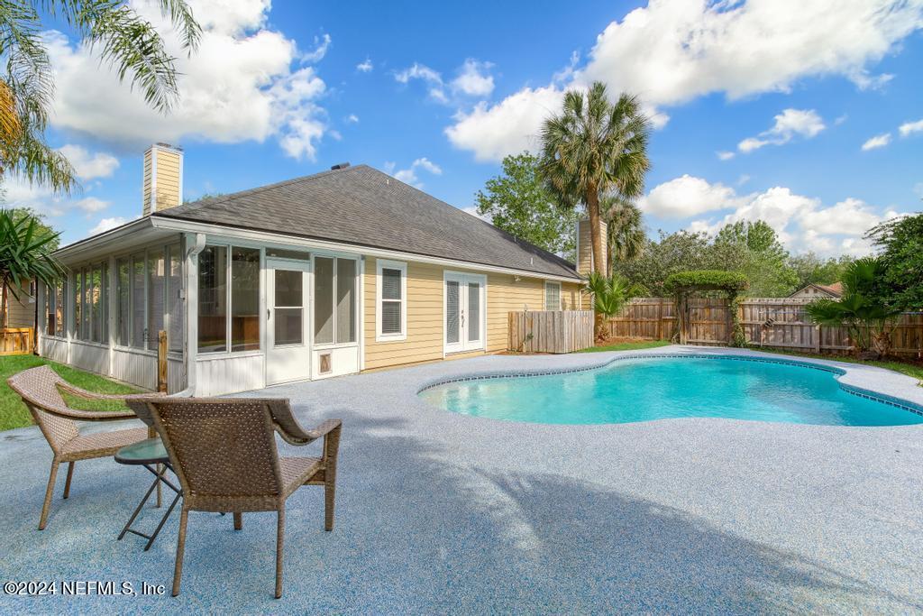 5544 DOVER CREST Lane