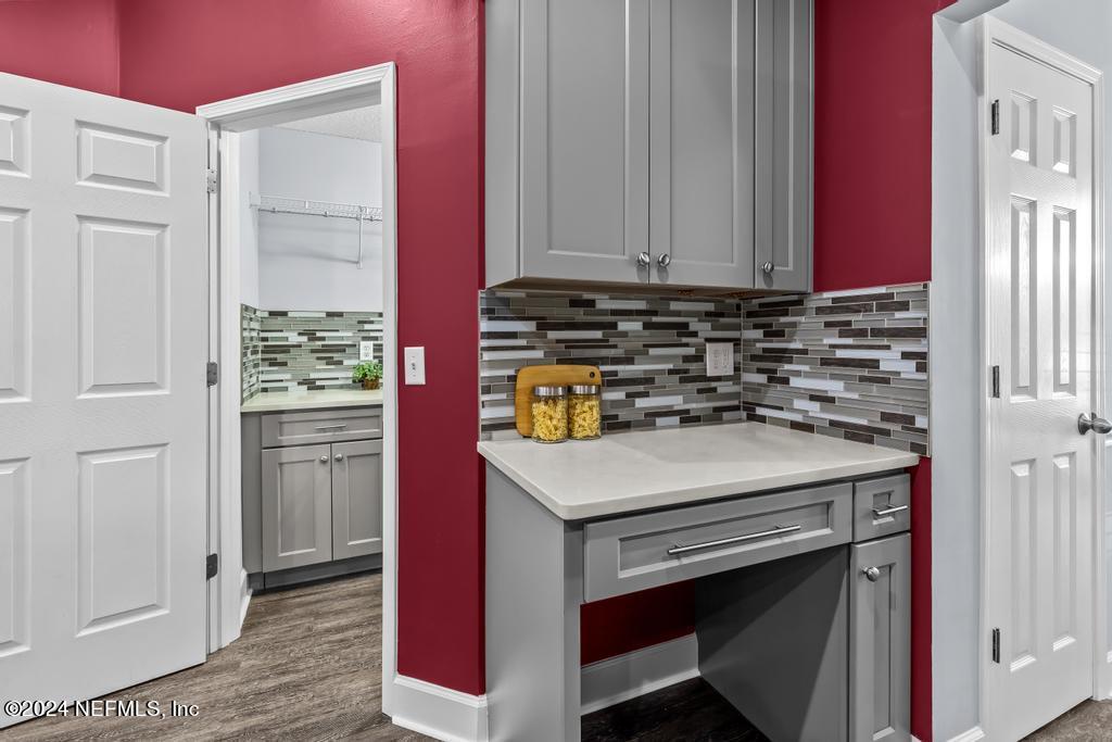 5544 DOVER CREST Lane