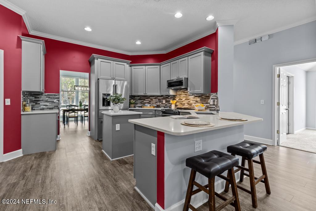 5544 DOVER CREST Lane