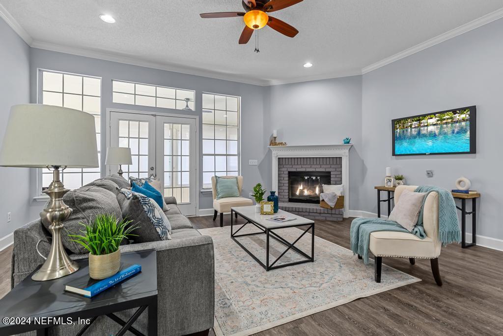 5544 DOVER CREST Lane