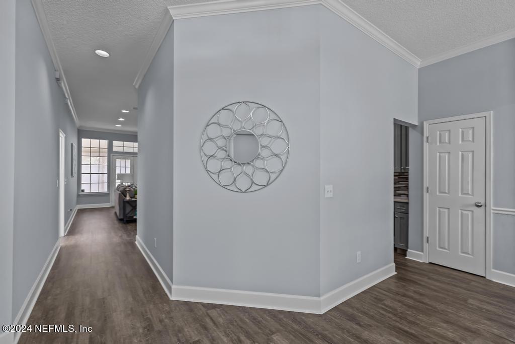 5544 DOVER CREST Lane