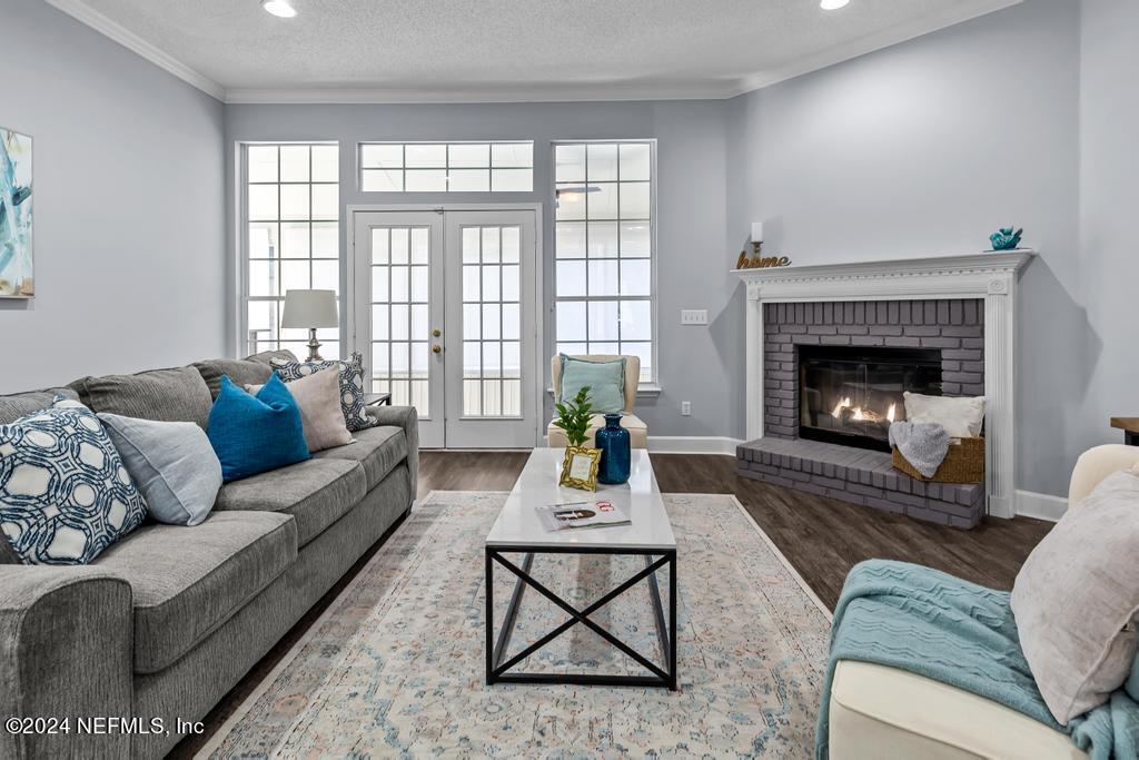 5544 DOVER CREST Lane