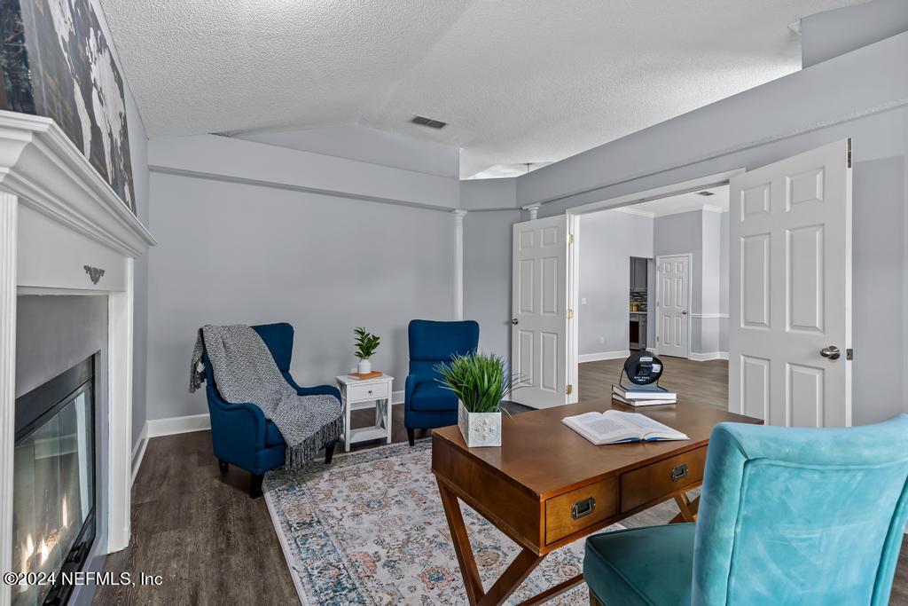 5544 DOVER CREST Lane