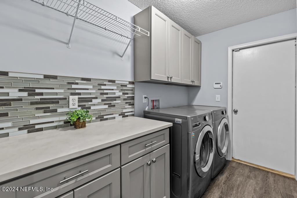 5544 DOVER CREST Lane