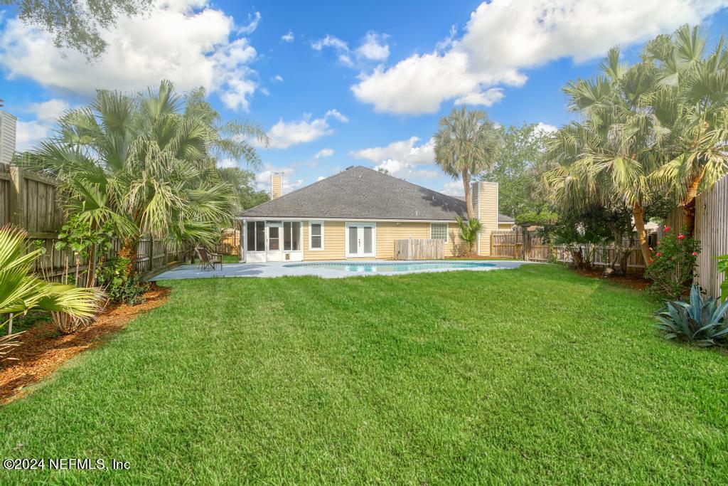 5544 DOVER CREST Lane