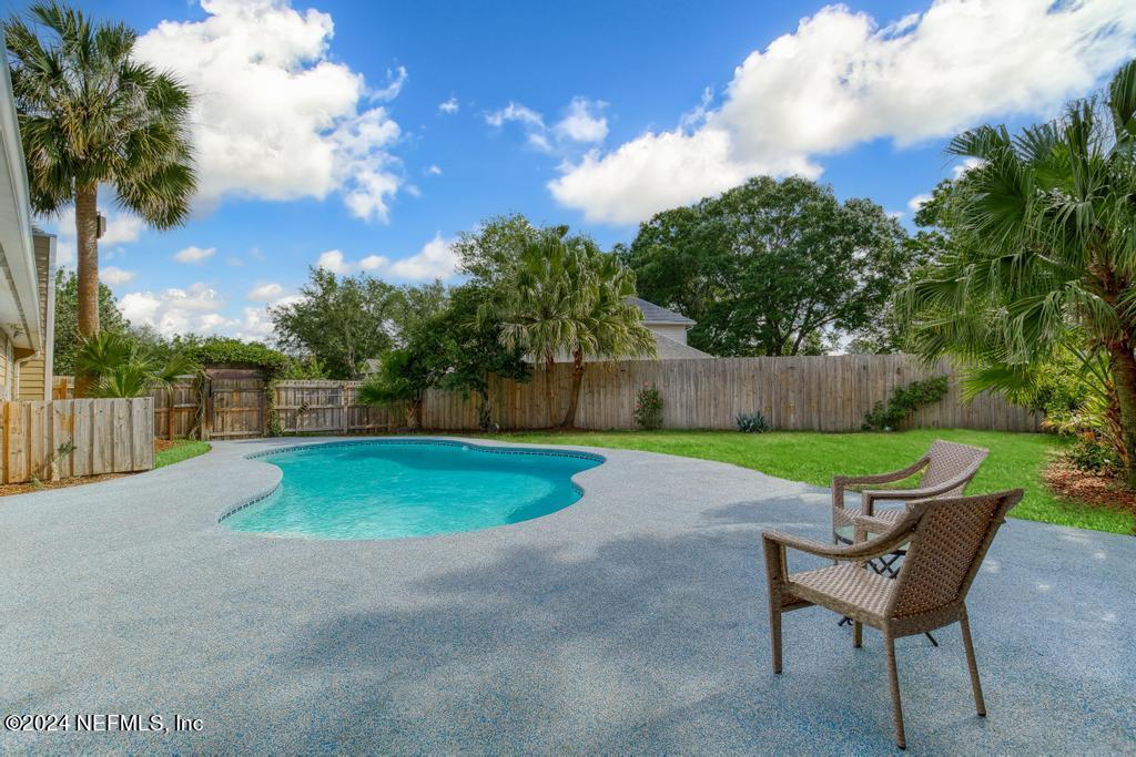 5544 DOVER CREST Lane