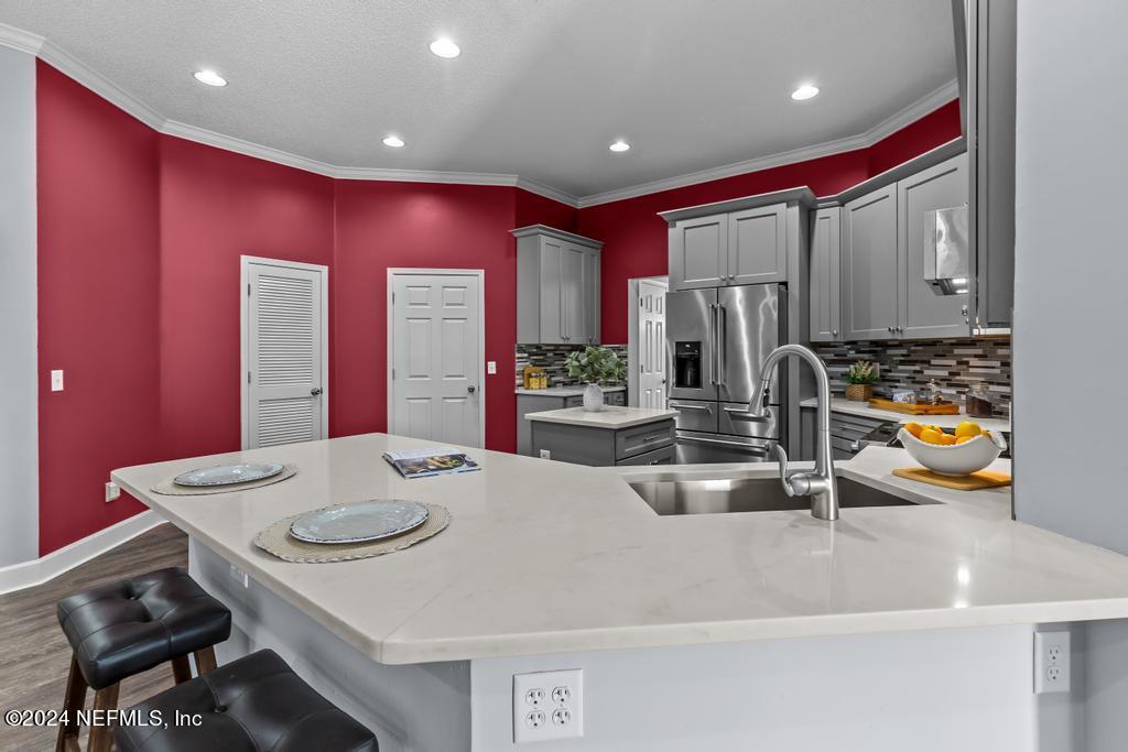 5544 DOVER CREST Lane