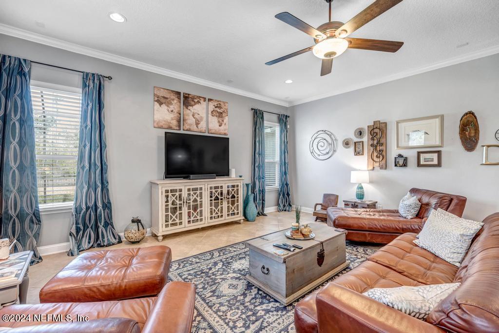 45 SCARLET ROSE Lane