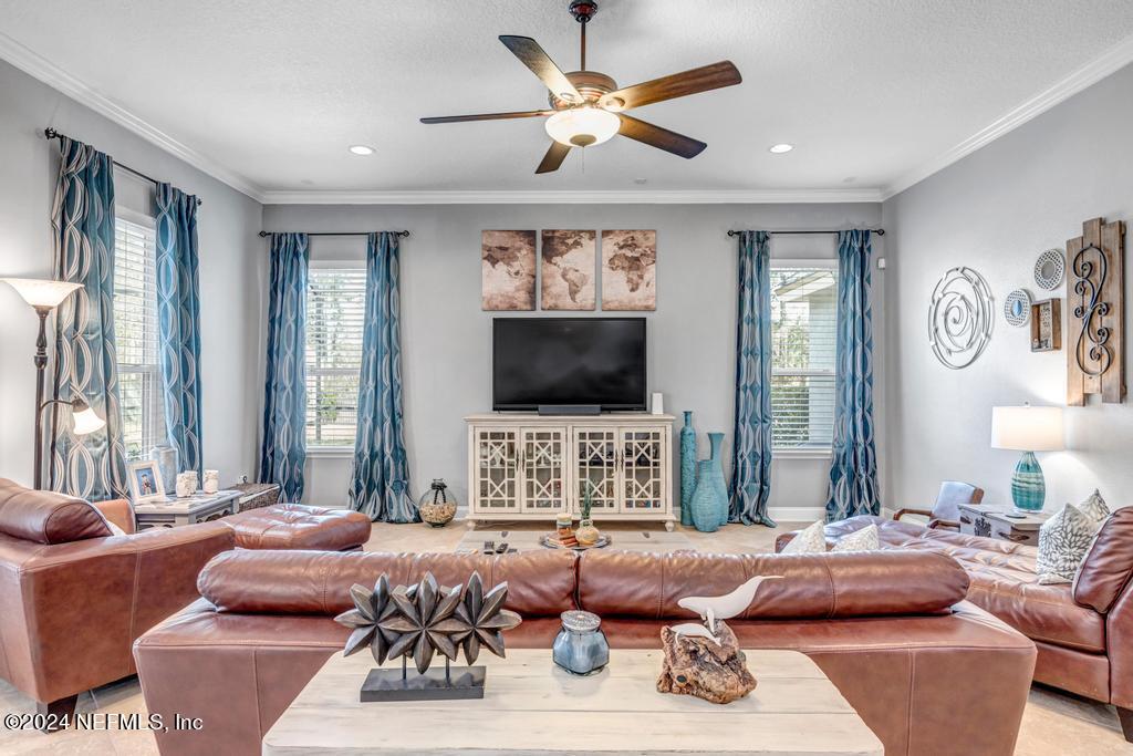 45 SCARLET ROSE Lane
