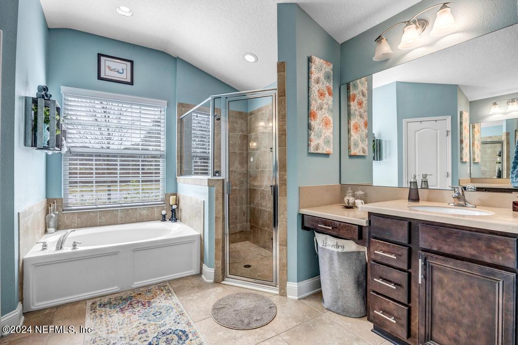 45 SCARLET ROSE Lane