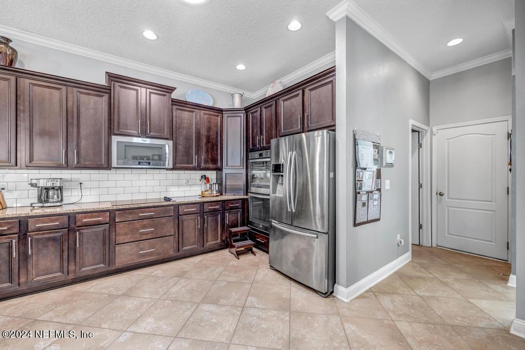 45 SCARLET ROSE Lane