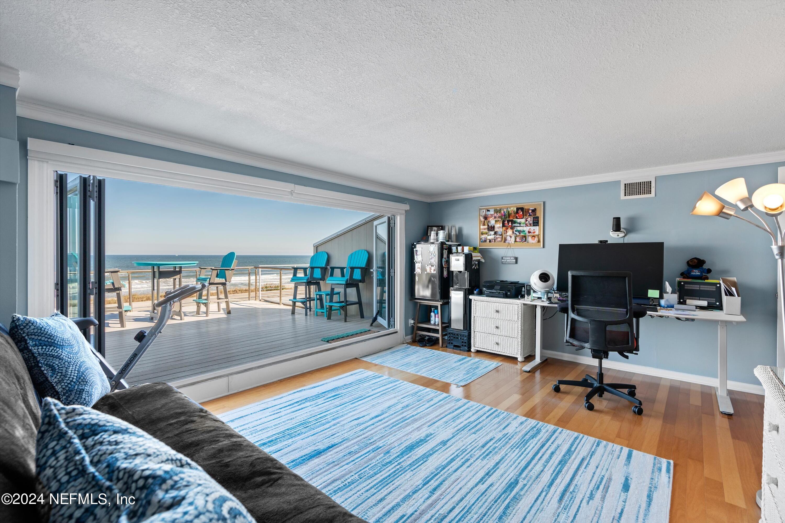 724 OCEANFRONT