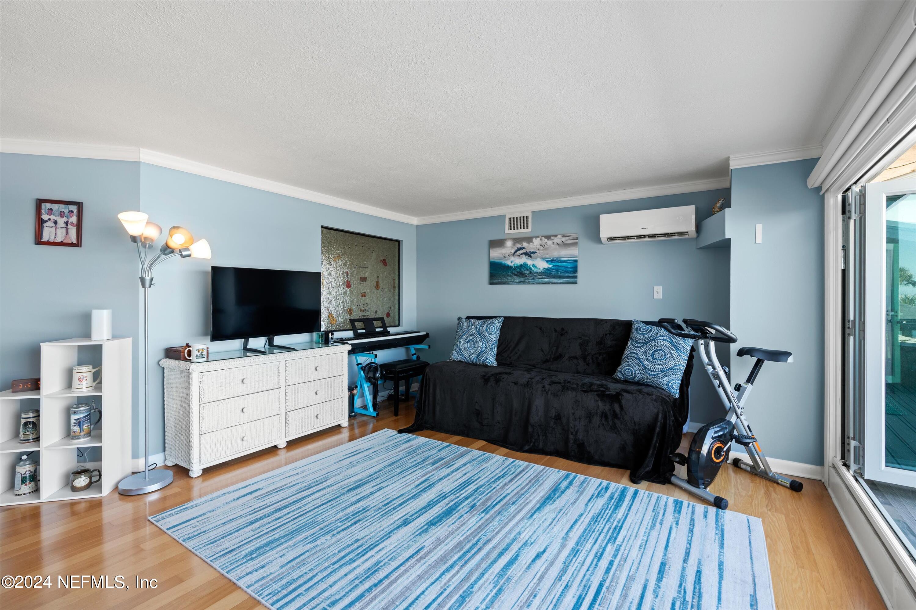 724 OCEANFRONT
