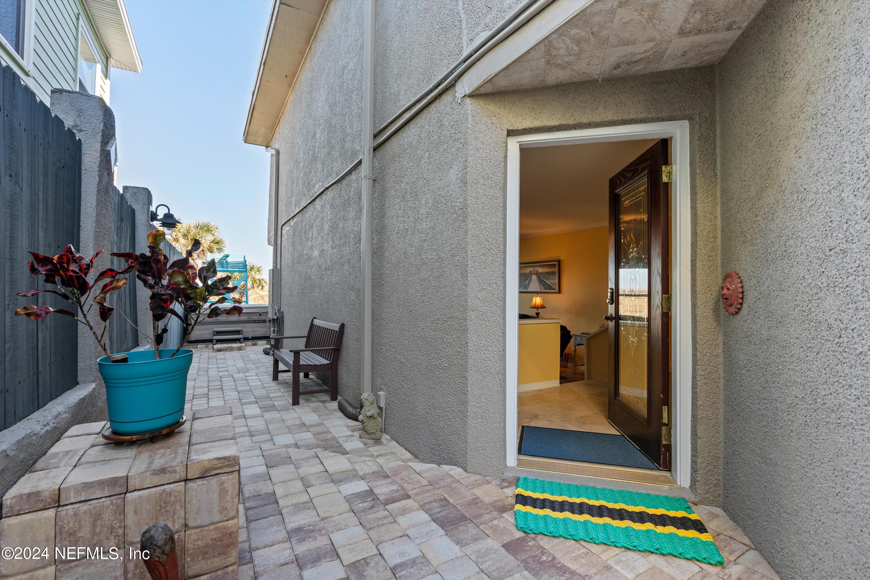 724 OCEANFRONT