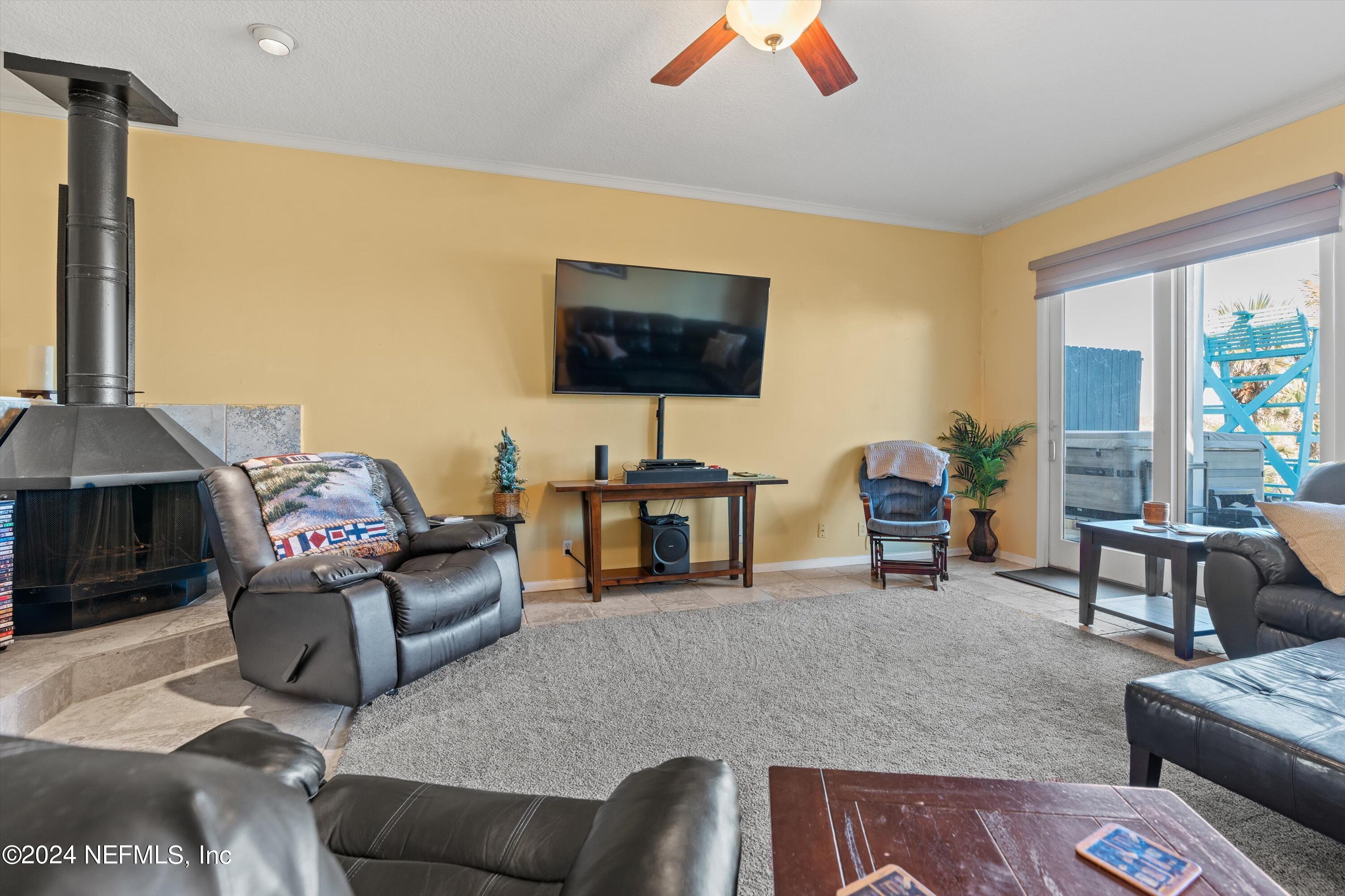 724 OCEANFRONT