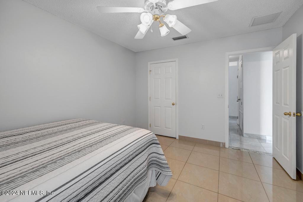 6264 IRONSIDE Drive N