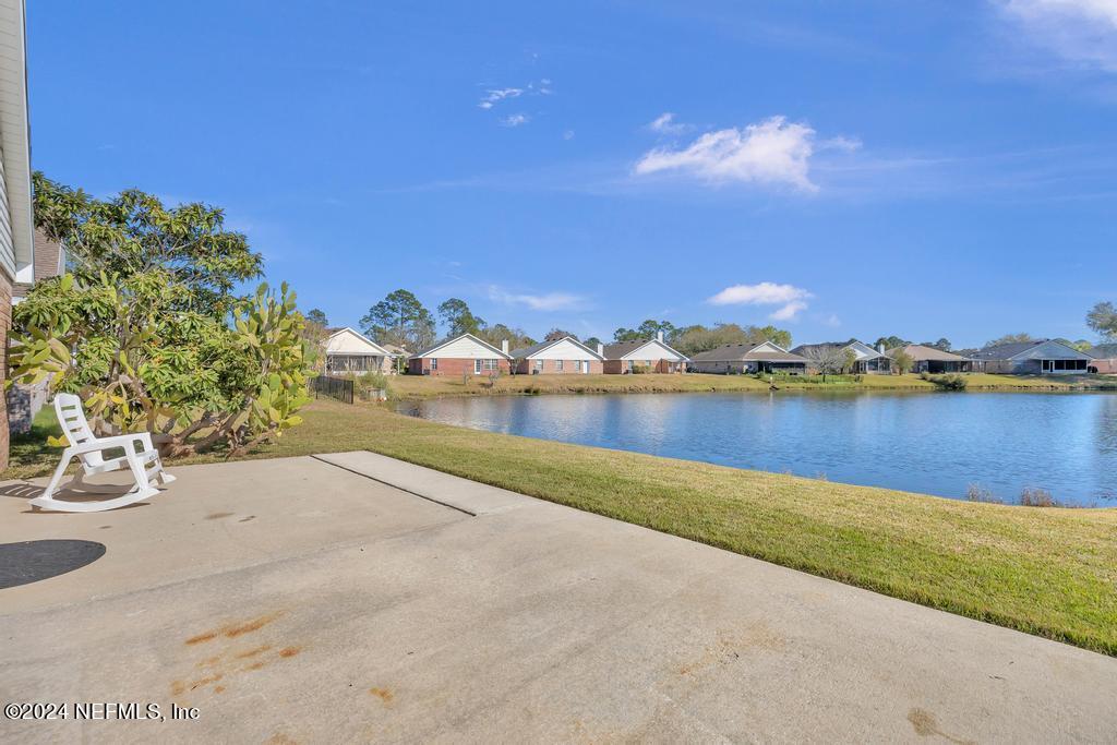 6264 IRONSIDE Drive N