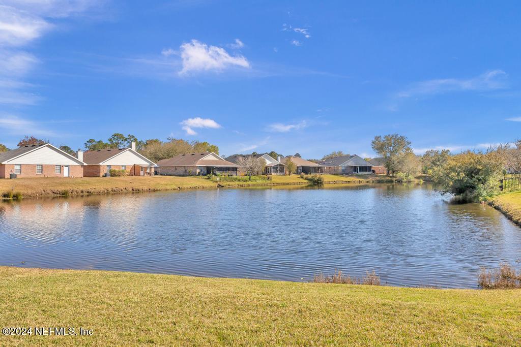 6264 IRONSIDE Drive N