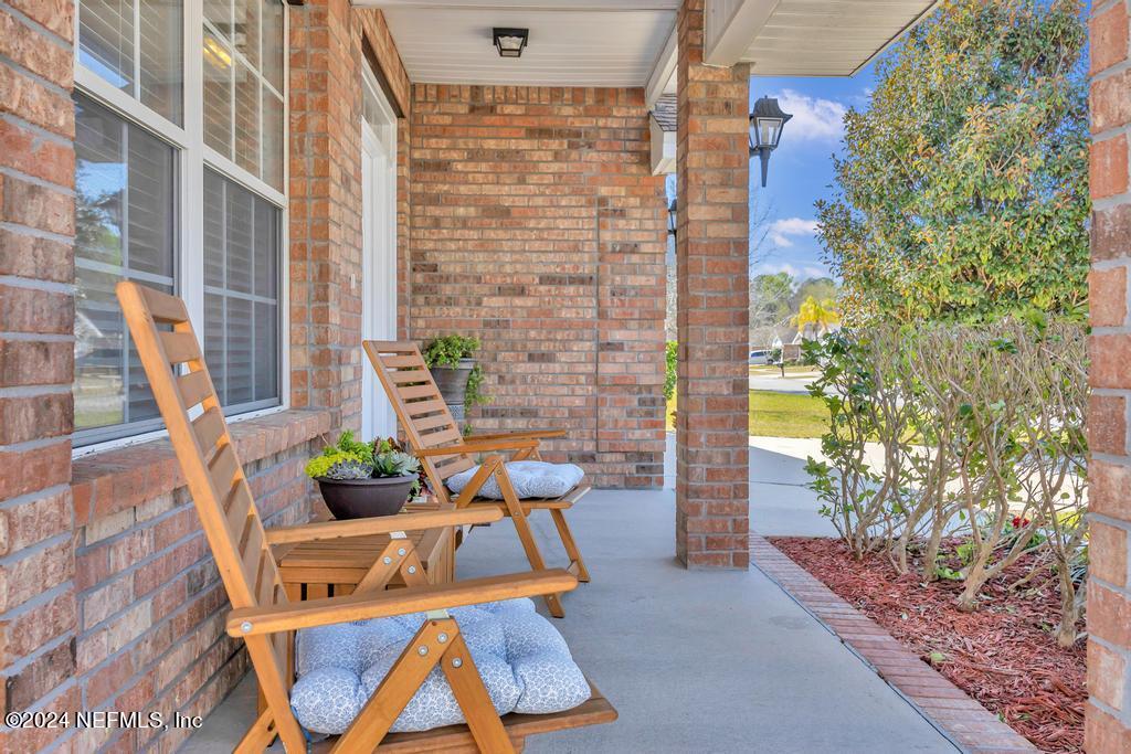 6264 IRONSIDE Drive N