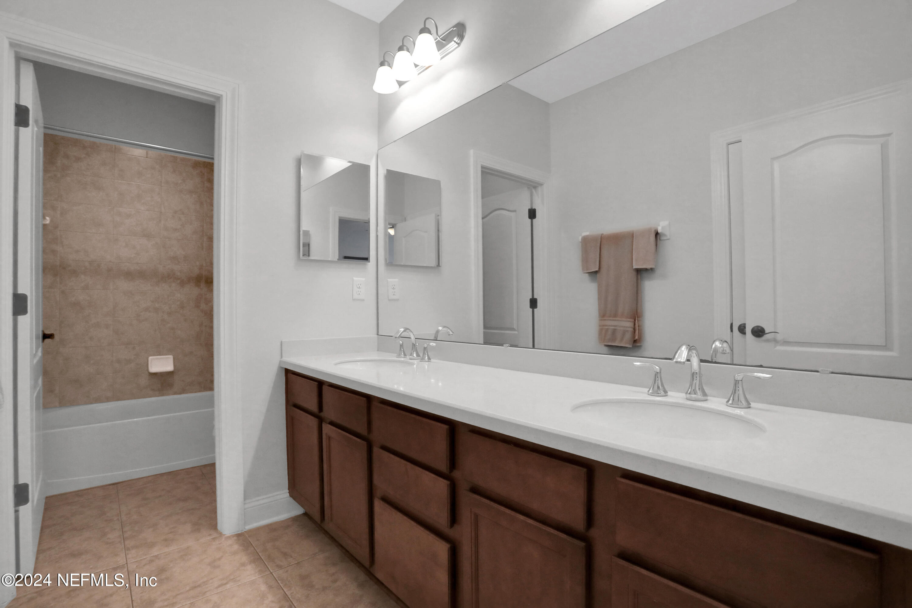234 WORTHINGTON Parkway