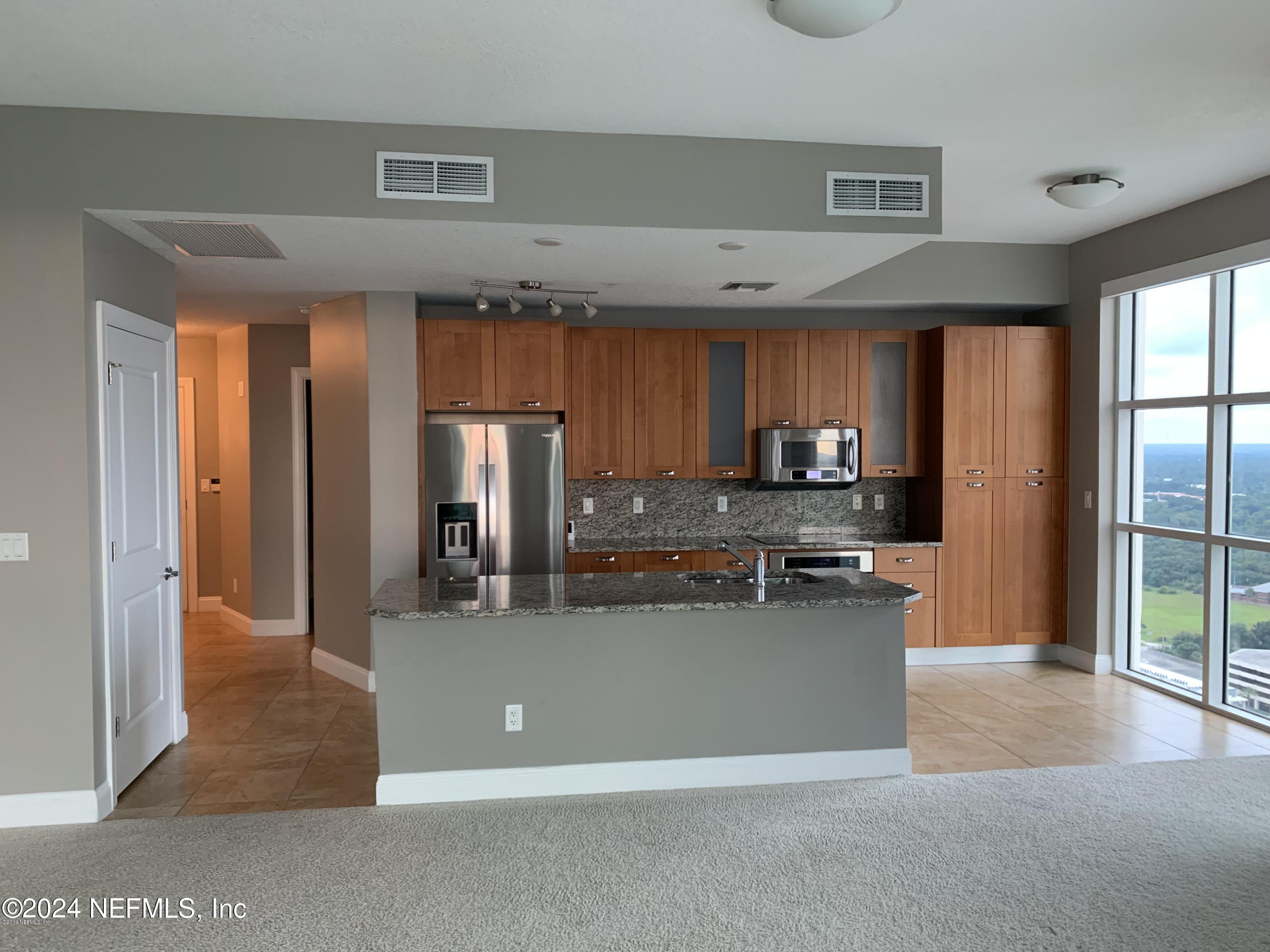 1431 RIVERPLACE Boulevard, 3401