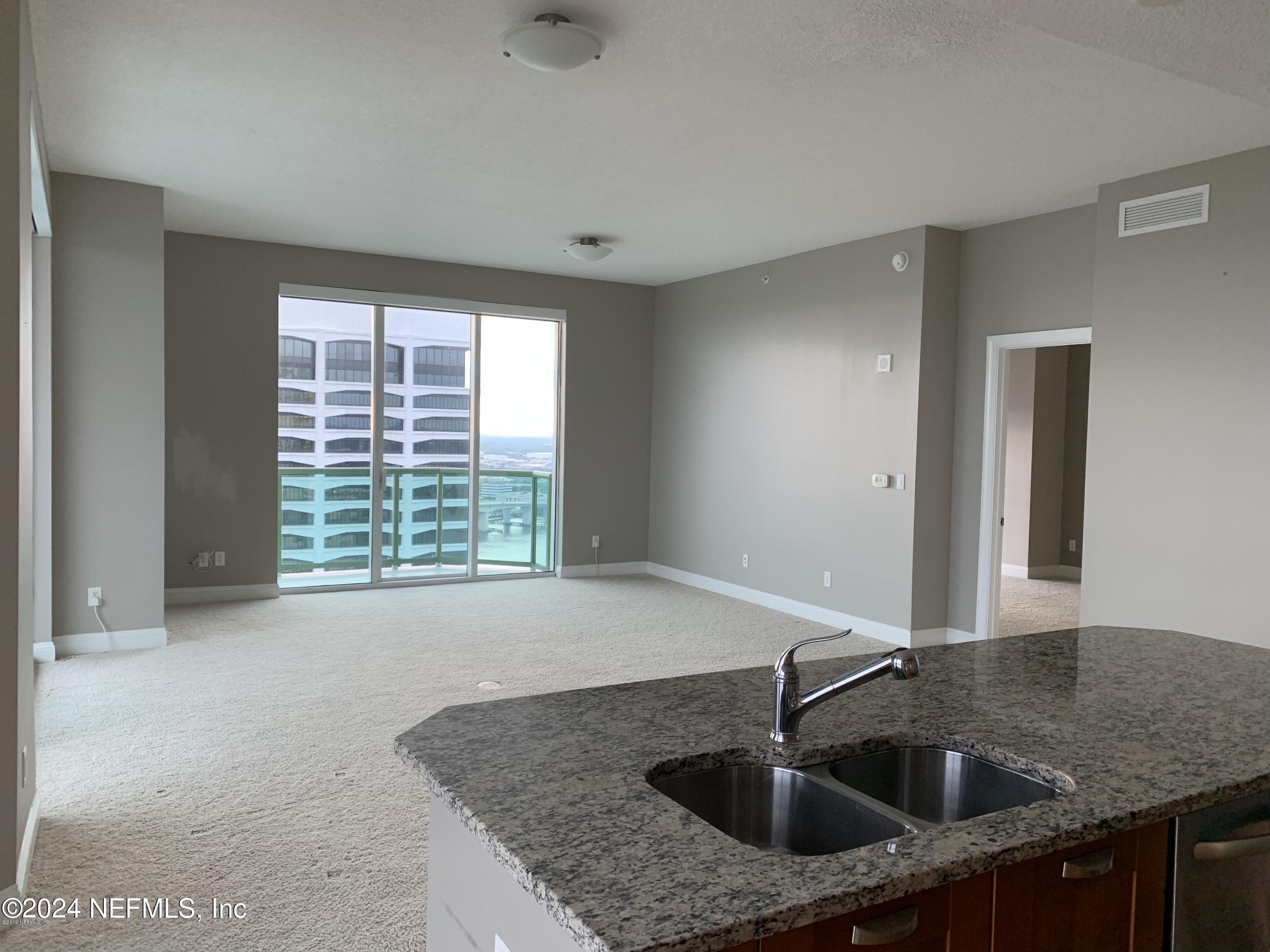 1431 RIVERPLACE Boulevard, 3401