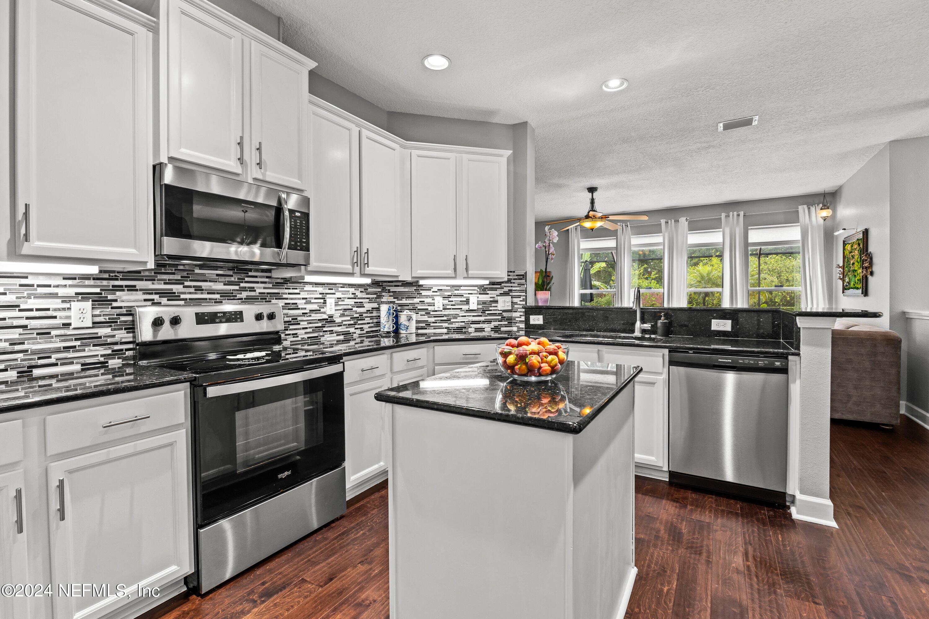 424 BUCKHEAD Court