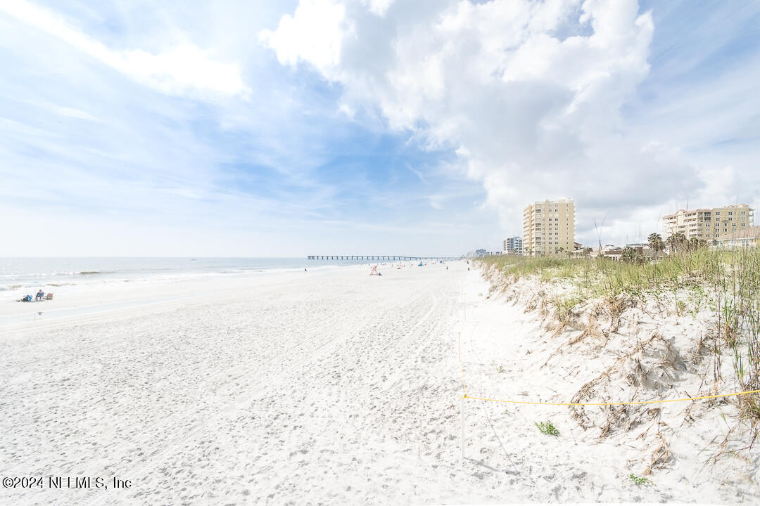 1236 1ST Street N, 602