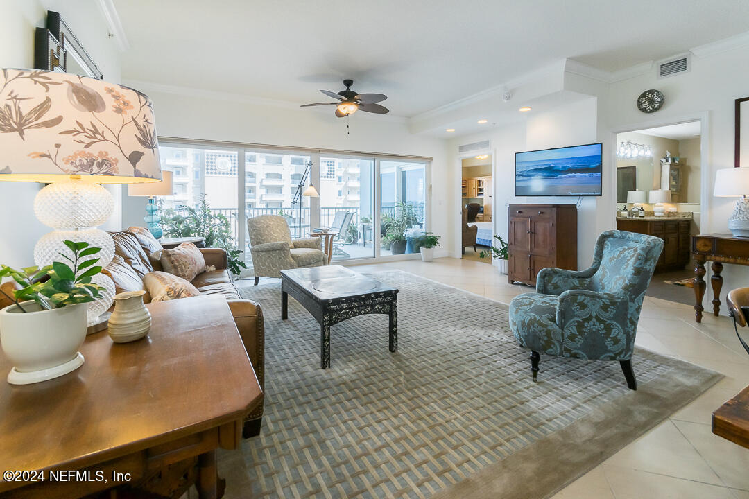 1236 1ST Street N, 602